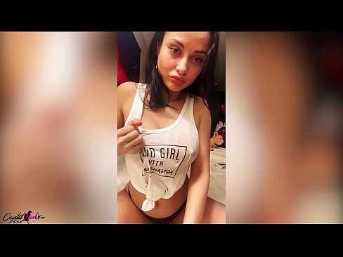 ❤️ Mooie rondborstige vrouw die haar kutje aftrekt en haar grote tieten in een nat T-shirt aanraakt ☑  Sex at porn nl.canalblog.xyz ️❤